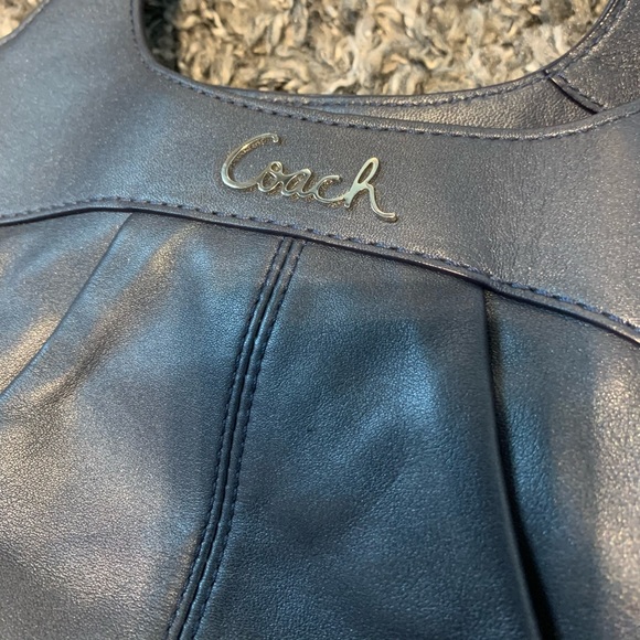 Coach purse - Picture 3 of 10